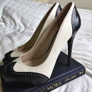 Ralph Lauren Collection Jaina peep toe pump size 9 B